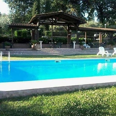 Agriturismo Borgo Nuovo Sant'Agata Dei Goti Hotel Migliara-San Silvestro Kültér fotó