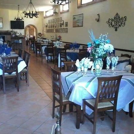 Agriturismo Borgo Nuovo Sant'Agata Dei Goti Hotel Migliara-San Silvestro Kültér fotó