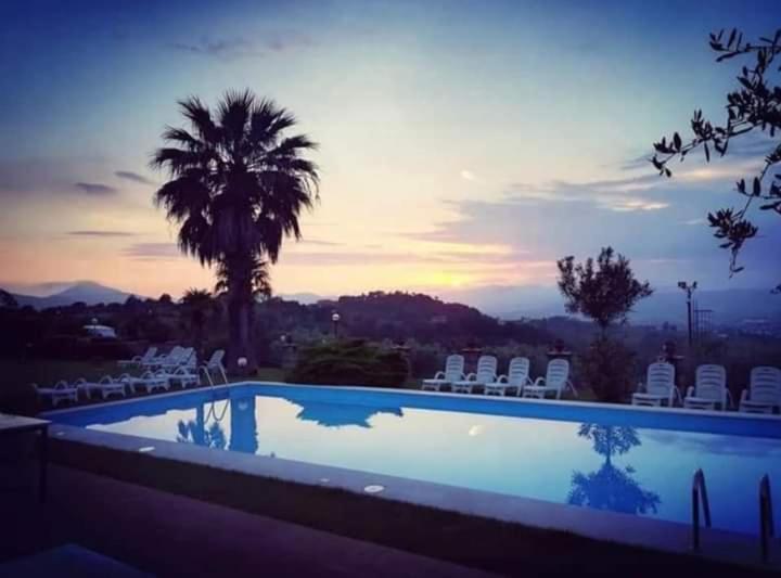 Agriturismo Borgo Nuovo Sant'Agata Dei Goti Hotel Migliara-San Silvestro Kültér fotó