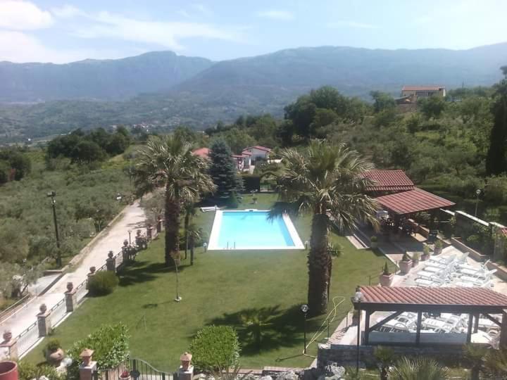 Agriturismo Borgo Nuovo Sant'Agata Dei Goti Hotel Migliara-San Silvestro Kültér fotó