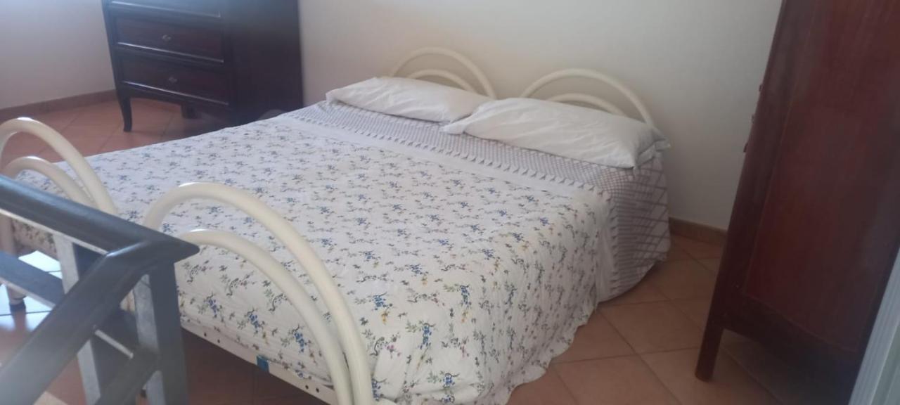 Agriturismo Borgo Nuovo Sant'Agata Dei Goti Hotel Migliara-San Silvestro Kültér fotó